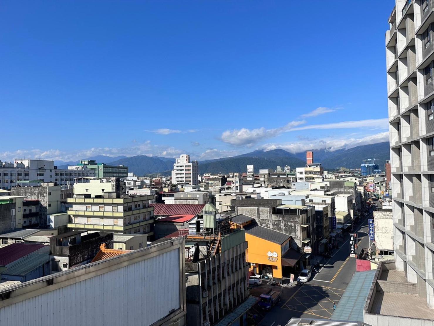 Kings Hotel Yilan Exterior foto
