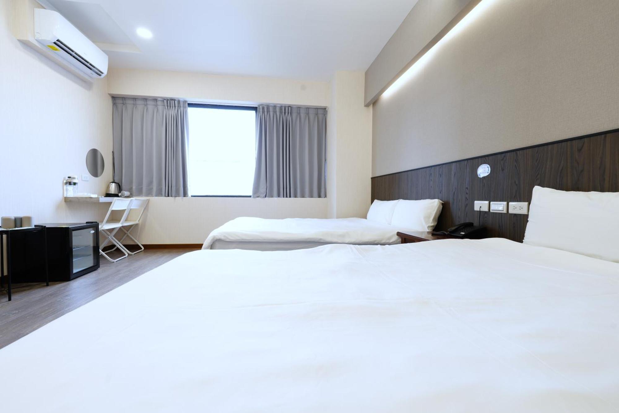 Kings Hotel Yilan Exterior foto