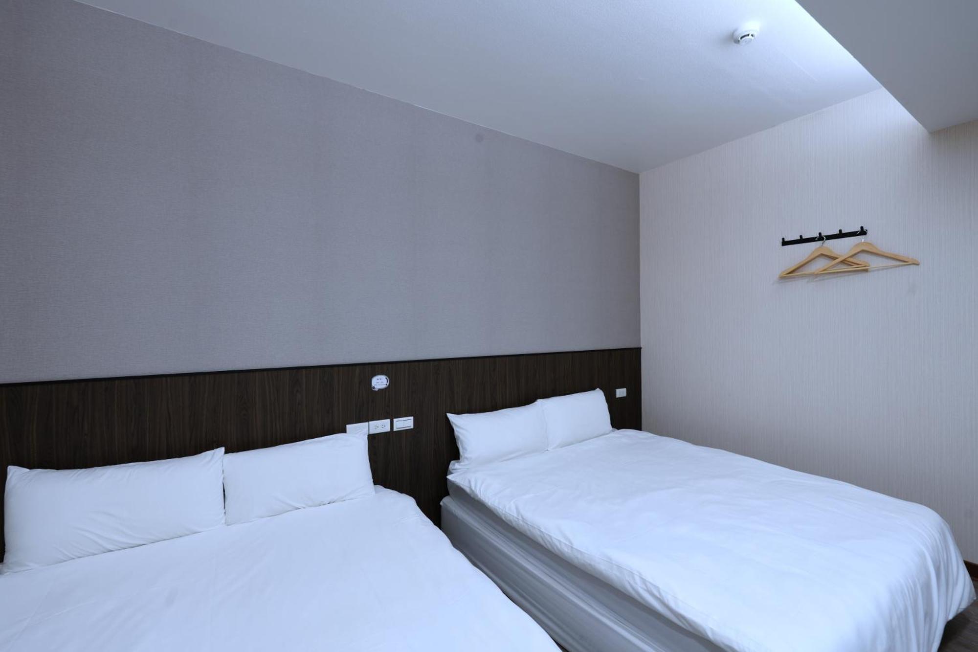 Kings Hotel Yilan Exterior foto